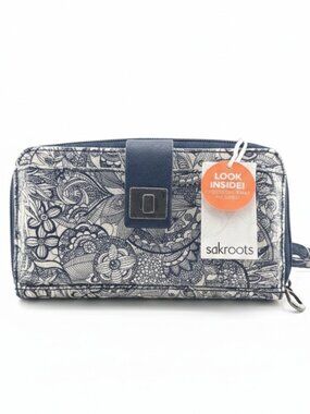 NWT Sakroots Blue and White Floral Clutch Made with recycled materials